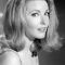 Laura Devon Photo